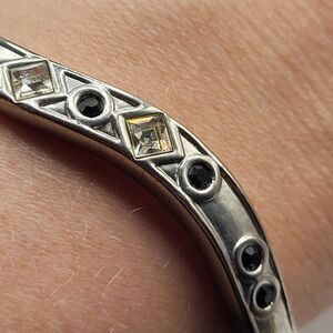 Vintage 90s Minimalist Hinged Silver tone Black and Crystal Bracelet 6.5in